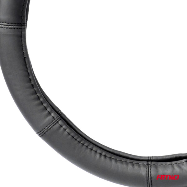 Amio ΚΑΛΥΜΜΑ ΤΙΜΟΝΙΟΥ ΔΕΡΜΑTINO 35-37CM SWC-48-S ΣΕ ΜΑΥΡΟ ΧΡΩΜΑ ΜΕ ΜΑΥΡΕΣ ΡΑΦΕΣ AMIO - 1 ΤΕΜ. - Image 2