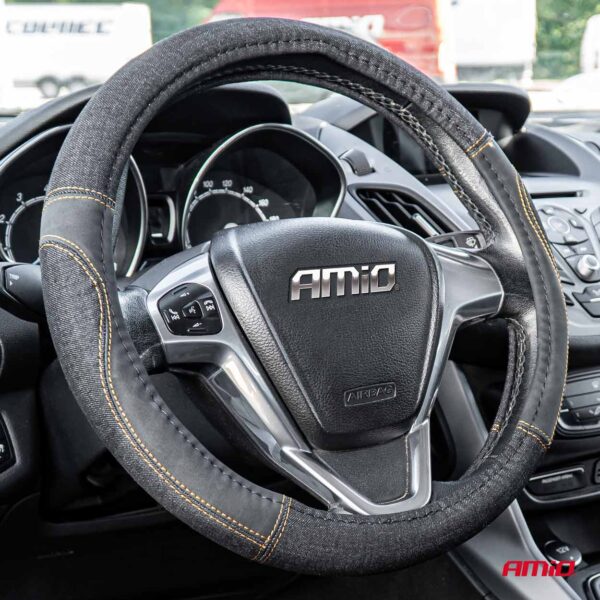 Amio ΚΑΛΥΜΜΑ ΤΙΜΟΝΙΟΥ ΜΑΥΡΟ ΤΖΙΝ/DENIM (M) 37-39cm SWC-52-M ΜΕ ΜΑΥΡΕΣ & ΚΙΤΡΙΝΕΣ ΡΑΦΕΣ AMIO - 1 Τεμ. - Image 3
