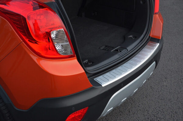 S-dizayn TRIM ΜΑΡΚΕ ΠΟΡΤ ΜΠΑΓΚΑΖ ΧΡΩΜΙΟ ΓΙΑ OPEL MOKKA 2012+
