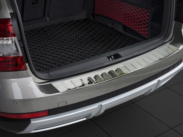 S-dizayn TRIM ΜΑΡΚΕ ΠΟΡΤ ΜΠΑΓΚΑΖ ΧΡΩΜΙΟ ΜΕΤΑΛΛΙΚΟ ΓΙΑ SKODA OCTAVIA 3 A7 4D/SW 2013+