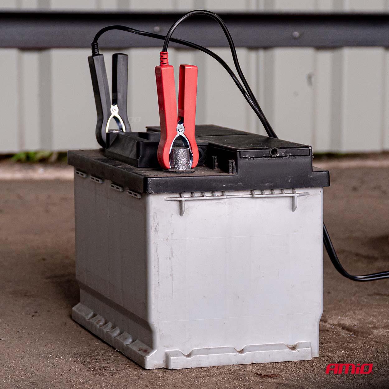 Amio Amio - Φορτιστής Μπαταρίας Ψηφιακός DBC-10A WET AGM GEL τάση λειτουργίας 12/24V ένταση ρεύματος 10A για Επιβατικά Αυτοκίνητα και Φορτηγά - 1 τεμ. (04525/AM) - Image 4