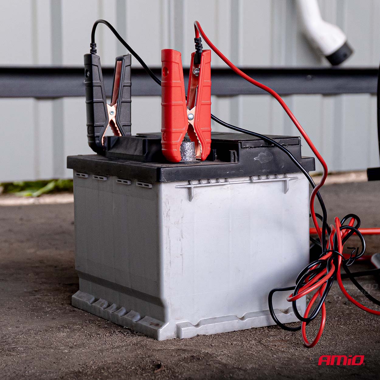 Amio Amio - ΕΚΚΙΝΗΤΗΣ /ΦΟΡΤΙΣΤΗΣ ΜΠΑΤΑΡΙΑΣ ΨΗΦΙΑΚΟΣ AGM, GEL ΚΑΙ LiFePo4 (LFP) 12/24V MAX 25A PRO - AMIO (04530/AM) - Image 4