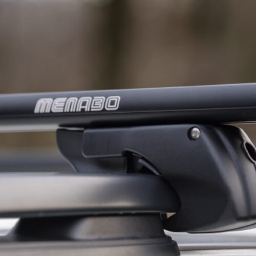 Menabo MENABO ΜΠΑΡΕΣ ΟΡΟΦΗΣ ΑΛΟΥΜΙΝΙΟΥ SHERMAN BLACK 120 cm ΣΕ ΜΑΥΡΟ ΧΡΩΜΑ ΓΙΑ FIAT Palio Weekend 5 doors 1997>2001 ΜΕ RAISED RAILS (Παράλληλες Μπάρες με Κενό) – 2 ΤΕΜ. (12280/MB)